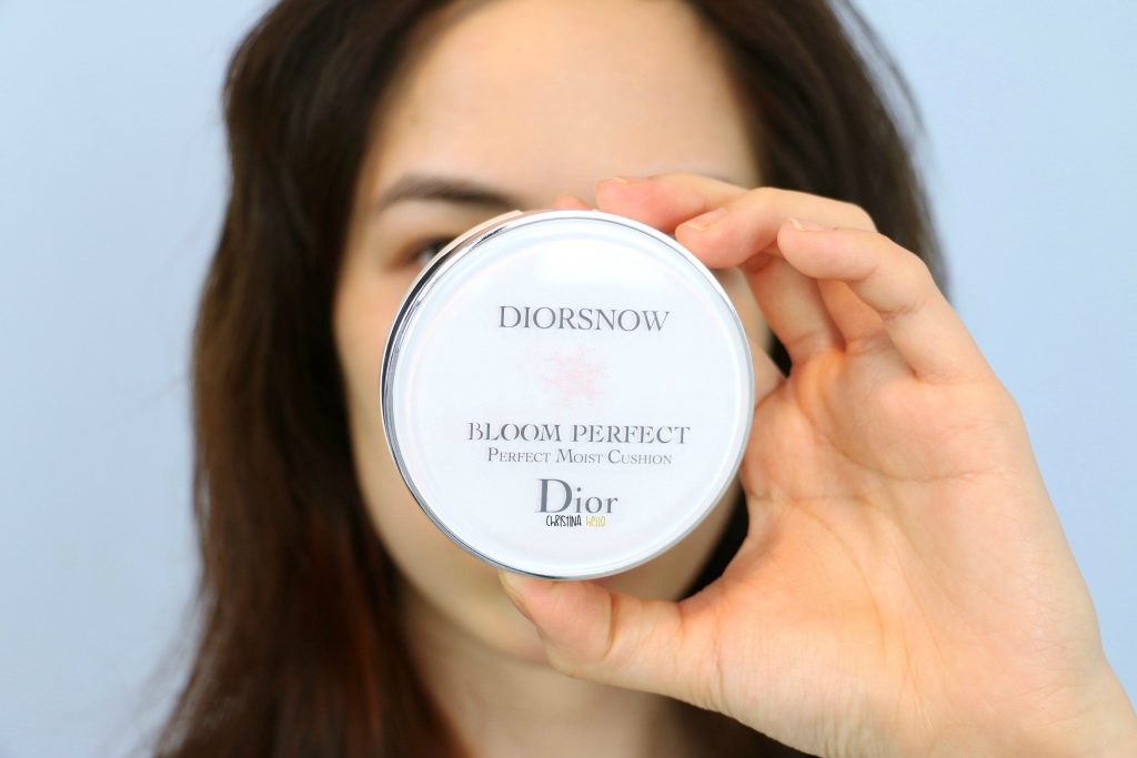Dior DiorSnow Bloom Perfect Moist Cushion – Radiant Flawless Skin