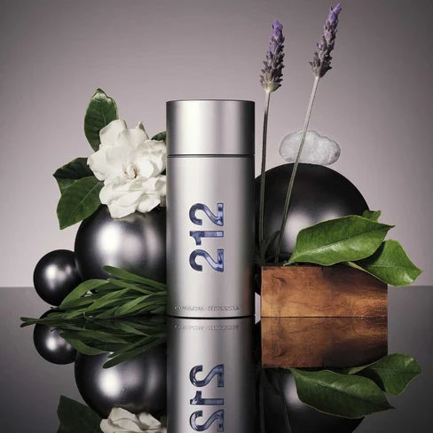 Carolina Herrera 212 Men NYC Eau de Toilette Spray for Men - 100ml